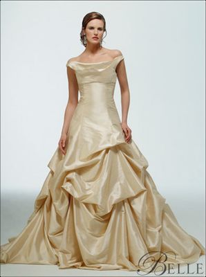 disney_weddingdress_belle_1