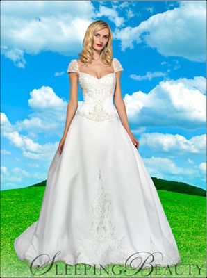 disney_weddingdress_sleepingbeauty_3